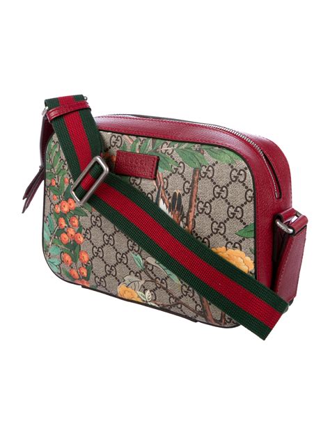 gucci tian gg supreme shoulder crossbody bag|Gucci GG Supreme Tian Small Padlock Shoulder Bag .